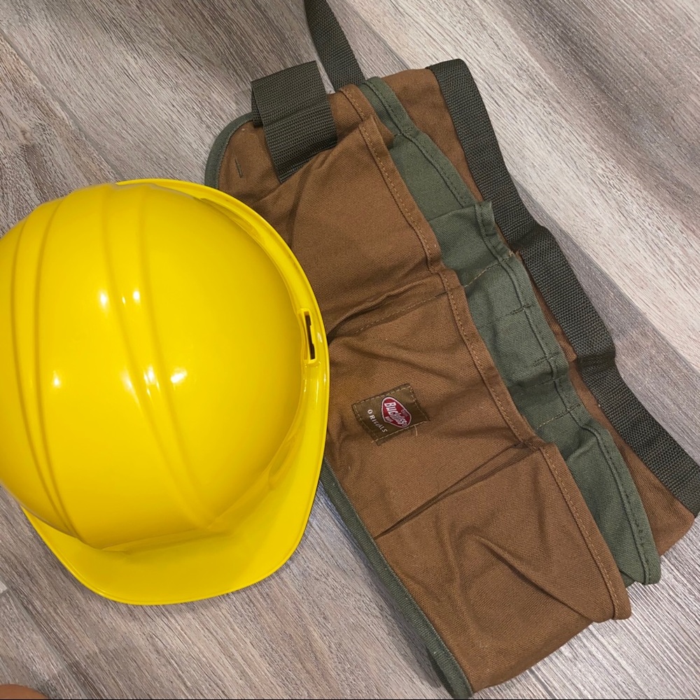 Tool belt and hard hat set. NEW CONDITION